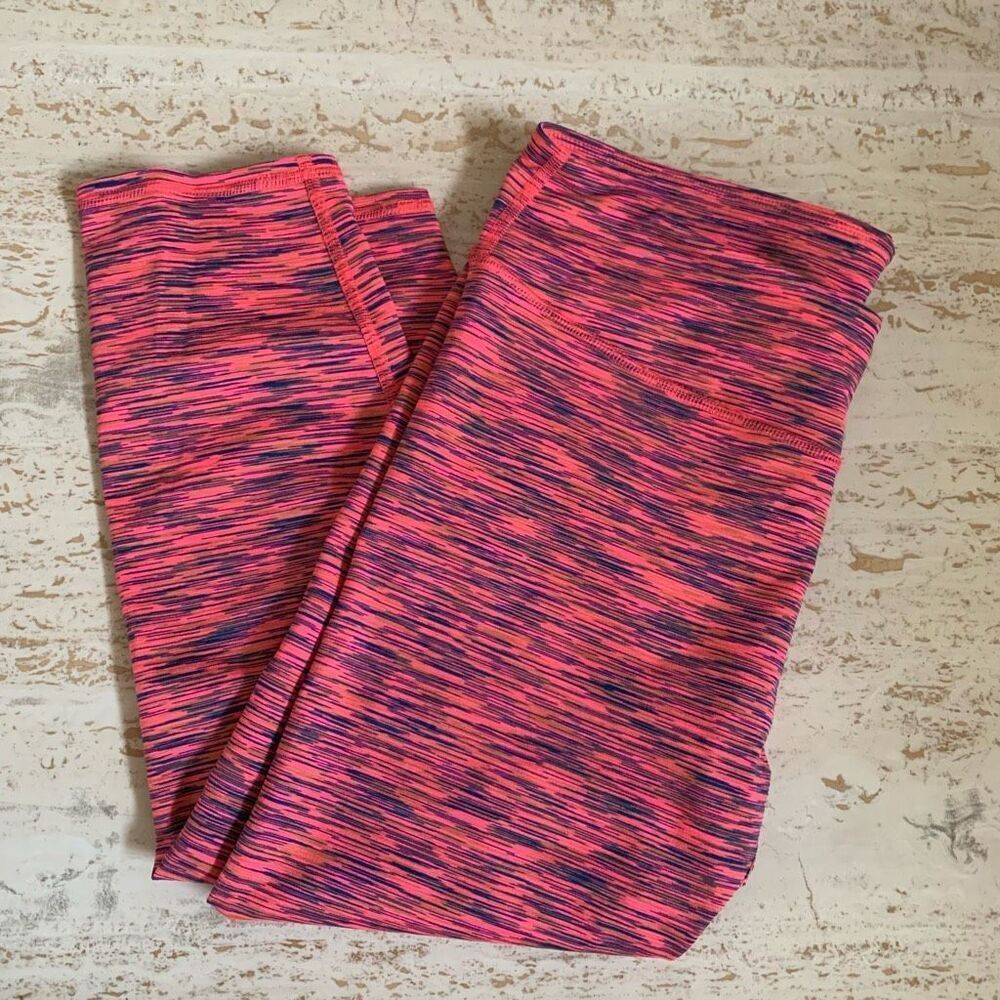 Fabletics capri athletic workout leggings